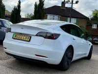 Usado Tesla Model 3 Standard Range 366 kW (498 HP) 2022 Branco Sedan