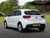 Begagnad Kia Rio 83 HK (61 kW) 2018 Vit Halvkombi