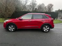 Used Kia Niro 141 HP (103 kW) 2017 Red SUV