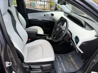 Usado Toyota Prius 122 HP (89 kW) 2020 Cinzento Citadino