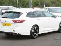 Used Vauxhall Insignia SRi 167 HP (122 kW) 2017 White Estate