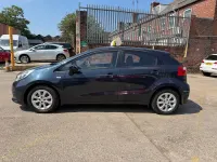 Used Kia Rio Air 84 HP (61 kW) 2016 Blue Hatchback