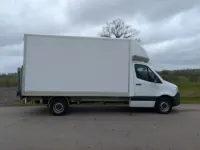 Używany Mercedes Sprinter Progressive 148 KM (108 kW) 2023 Biały Van