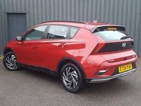 Begagnad Hyundai Bayon Advanced 100 HK (73 kW) 2024 Röd SUV