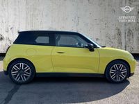 New Mini Cooper Classic 160 kW (218 HP) 2025 Yellow Hatchback