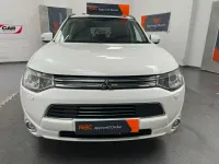 Used Mitsubishi Outlander P-HEV 2014 White Estate