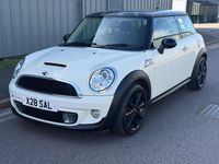 Używany Mini Cooper S Hatch 184 KM (135 kW) 2012 Biały Hatchback