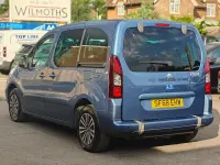 Used Peugeot TePee Allure 98 HP (72 kW) 2018 Blue MPV