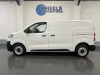 Gebraucht Vauxhall Vivaro S 100 PS (73 kW) 2023 Weiß Van / Kleinbus