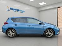 Used Toyota Auris 116 HP (85 kW) 2018 Blue Hatchback