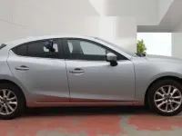 Usado Mazda 3 165 HP (121 kW) 2015 Prateado Citadino
