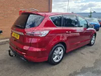 Used Ford S-MAX Titanium 180 HP (132 kW) 2016 Red MPV