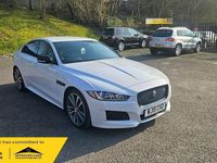 Usado Jaguar XE S 180 HP (132 kW) 2019 Branco Sedan