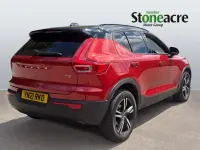 Used Volvo XC40 R-Design 163 HP (119 kW) 2021 Red SUV