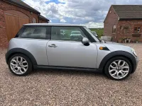 Usado Mini Cooper Hatch 2009 Plateado Utilitario