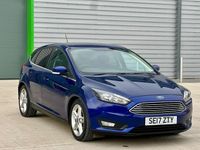 Begagnad Ford Focus Zetec 2017 Blå Halvkombi