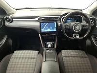Usado MG ZS SE 114 kW (156 CV) 2022 Blanco SUV