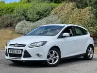 Used Ford Focus Zetec 2013 White Hatchback