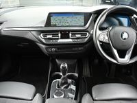 Used BMW 118 Sport Line 134 HP (98 kW) 2023 White Hatchback