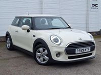 Used Mini ONE Classic 102 HP (75 kW) 2019 White Hatchback