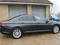 Begagnad VW Passat Business 150 HK (110 kW) 2018 Grå Sedan