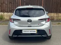 Usado Toyota Corolla Sport 122 HP (89 kW) 2022 Prateado Citadino
