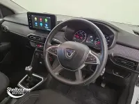 Used Dacia Sandero Comfort 91 HP (66 kW) 2022 White Hatchback
