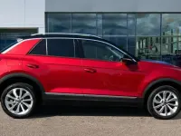 Used VW T-Roc Style 150 HP (110 kW) 2023 Red SUV