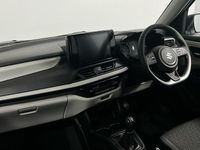 New Suzuki Swift 82 HP (60 kW) 2025 White Hatchback