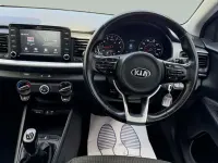 Used Kia Stonic 99 HP (72 kW) 2018 White SUV
