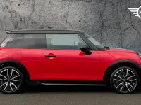 Used Mini Cooper Hatch 113 kW (154 HP) 2025 Red Hatchback