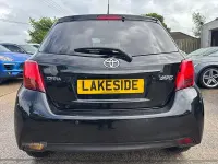 Used Toyota Yaris 99 HP (72 kW) 2016 Black Hatchback