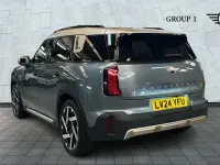 Used Mini Countryman Exclusive 230 kW (313 HP) 2024 Green SUV
