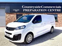 Used Vauxhall Vivaro 145 HP (106 kW) 2023 White MPV