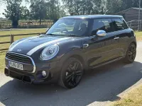 Used Mini Cooper D Hatch 116 HP (85 kW) 2016 Black Hatchback