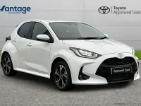 Used Toyota Yaris Design 113 HP (83 kW) 2025 White Hatchback
