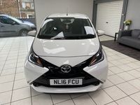 used Toyota Aygo 1.0 VVT-I X-PLAY 5d 69 BHP (ULEZ COMPLIANT)