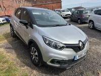 Usado Renault Captur Play 90 HP (66 kW) 2019 Prateado SUV