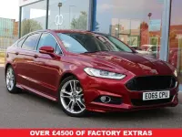 Used Ford Mondeo Titanium 240 HP (176 kW) 2015 Red Hatchback