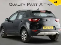 Używany Kia Stonic 100 KM (73 kW) 2021 Czarny SUV