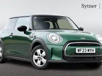Używany Mini Cooper Classic 134 KM (98 kW) 2023 Zielony Hatchback
