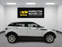Used Land Rover Range Rover evoque SE 2017 White Estate