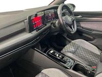 Second-hand VW Golf VIII 150 CP (110 kW) 2023
