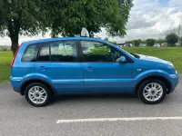 Used Ford Fusion Zetec 80 HP (58 kW) 2009 Blue Hatchback