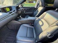 Used Lexus ES300H 2019 White Sedan