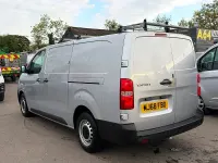 Second-hand Peugeot Expert 120 CP (88 kW) 2018 Argintiu Van