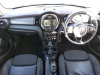 Używany Mini Cooper 136 KM (100 kW) 2018 Czarny Hatchback