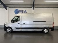 Używany Renault Master Business 2023 Szary Minivan