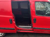 Used Fiat Doblò 90 HP (66 kW) 2014 Red MPV