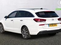 Used Hyundai i30 Premium SE 140 HP (102 kW) 2018 White Estate